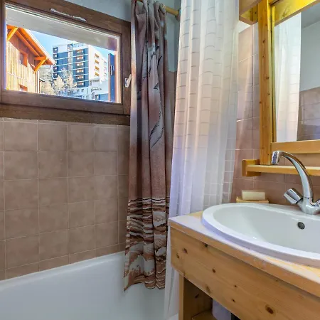Apartment Familial A - 5 Pers, 70 M², Centre, Terrasse, Wifi - Fr-1-519-33 *